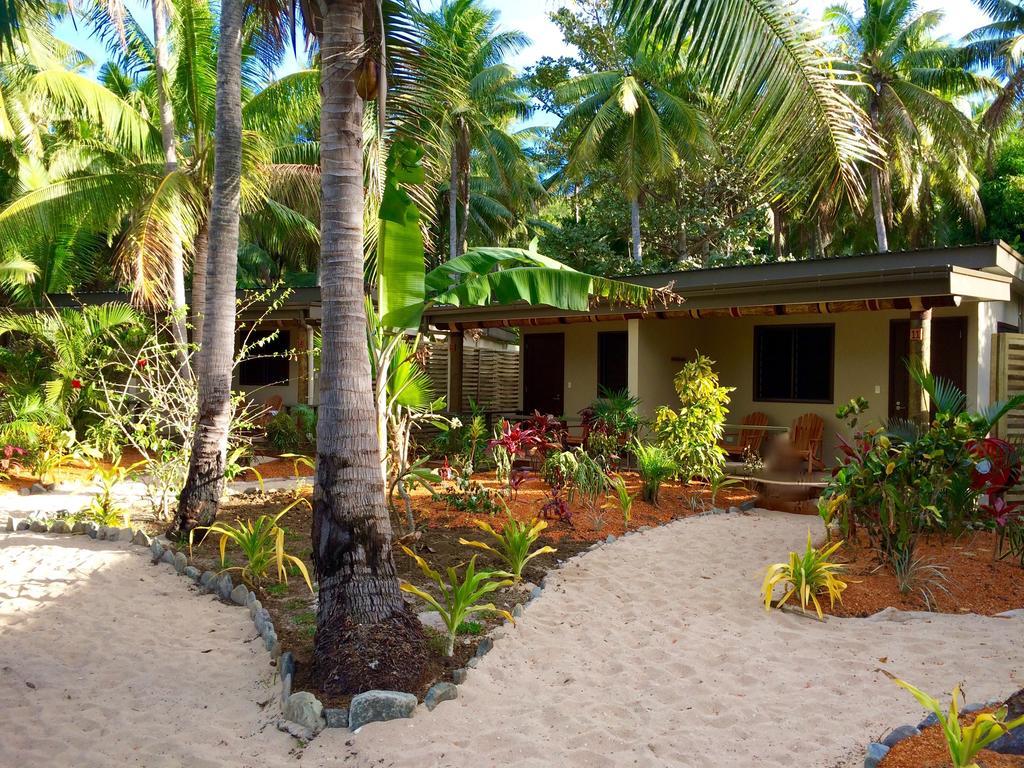 Paradise Cove Resort Naukacuvu Island Room photo